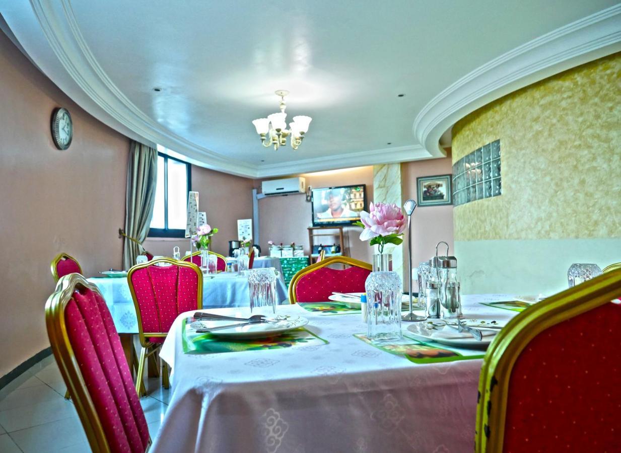 Residence Le Carat Douala Kültér fotó
